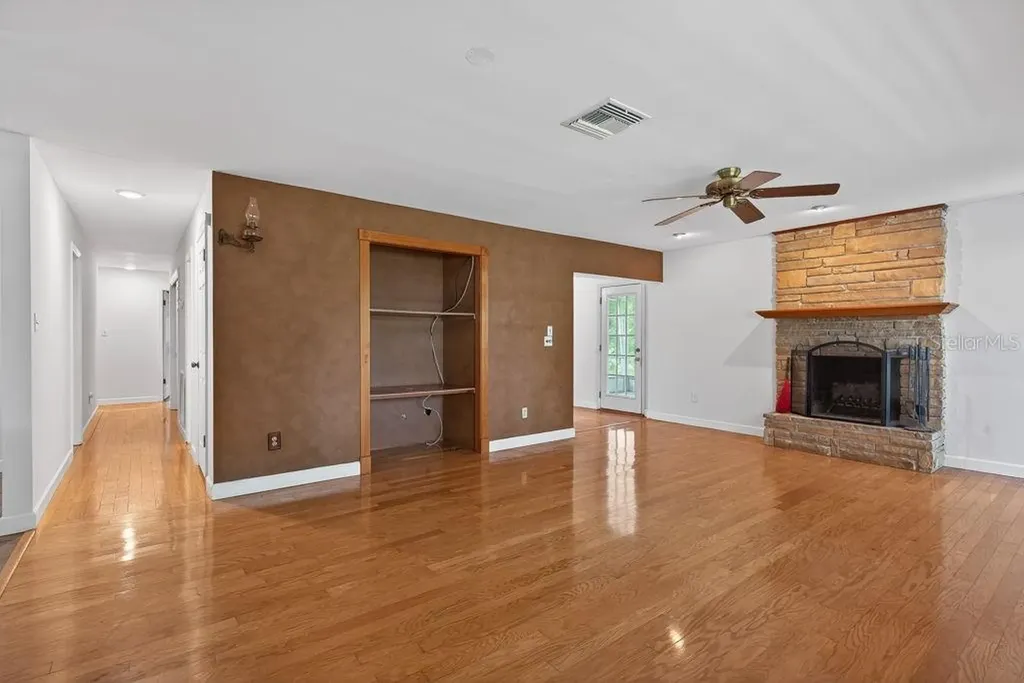 18410 30th Street Lutz FL 33559
