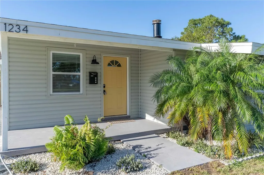 1234 29th Street N St Petersburg FL 33713
