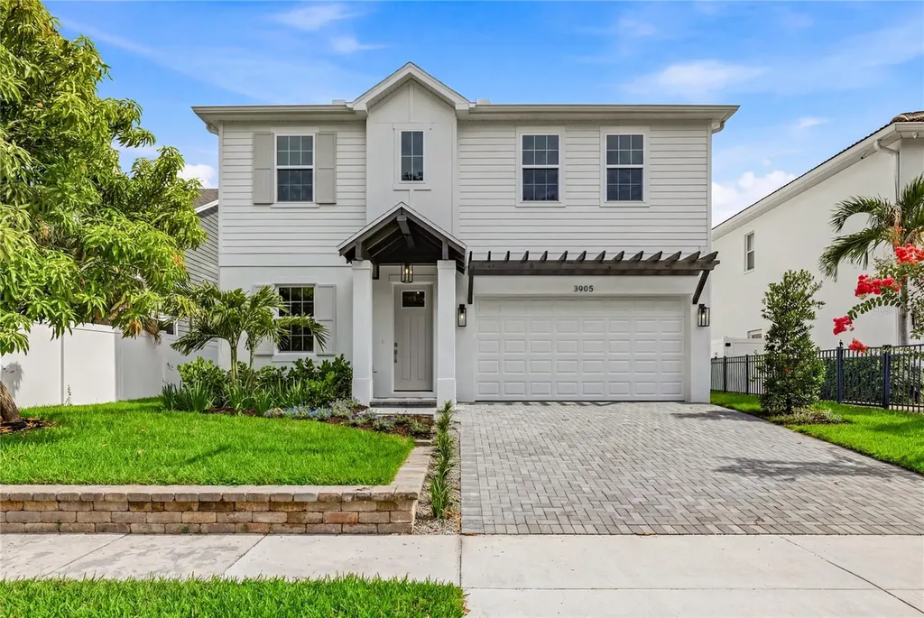 3905 W Tacon Street Tampa FL 33629