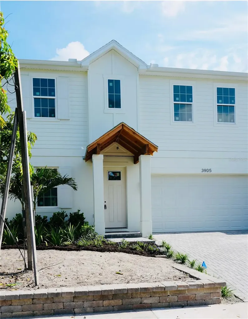 3905 W Tacon Street Tampa FL 33629