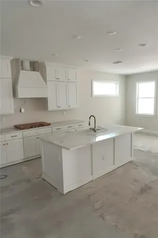 3905 W Tacon Street Tampa FL 33629