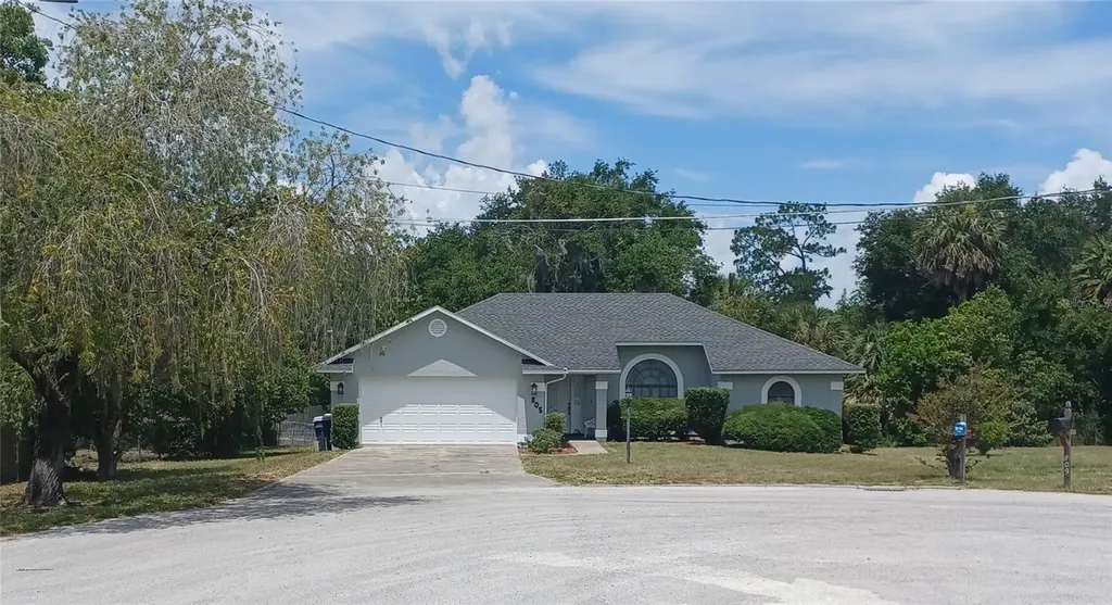 805 Velma Court Tavares FL 32778