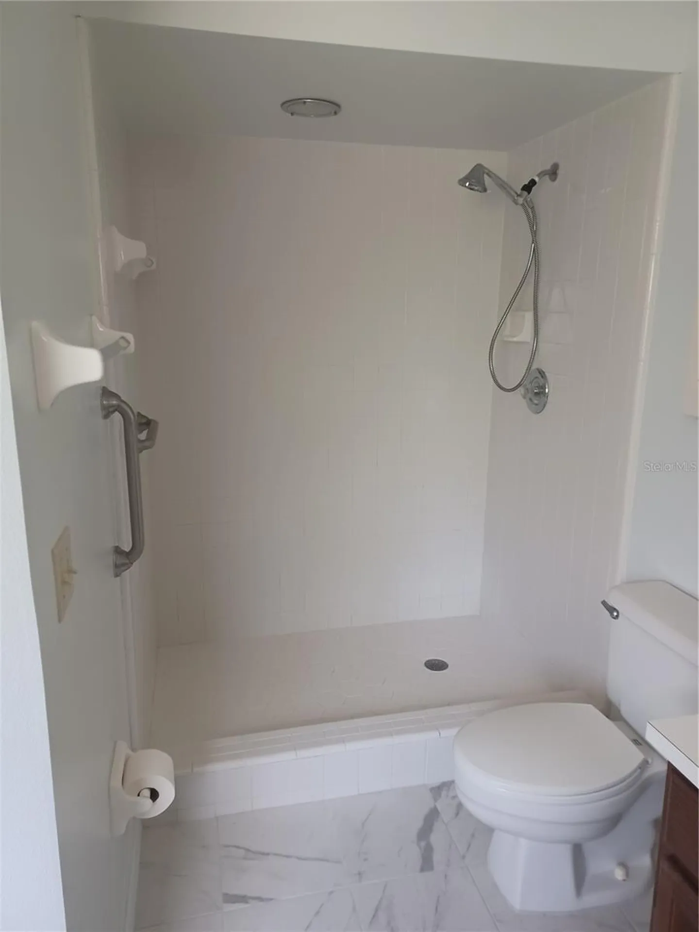 805 Velma Court Tavares FL 32778