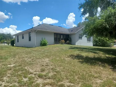 805 Velma Court Tavares FL 32778