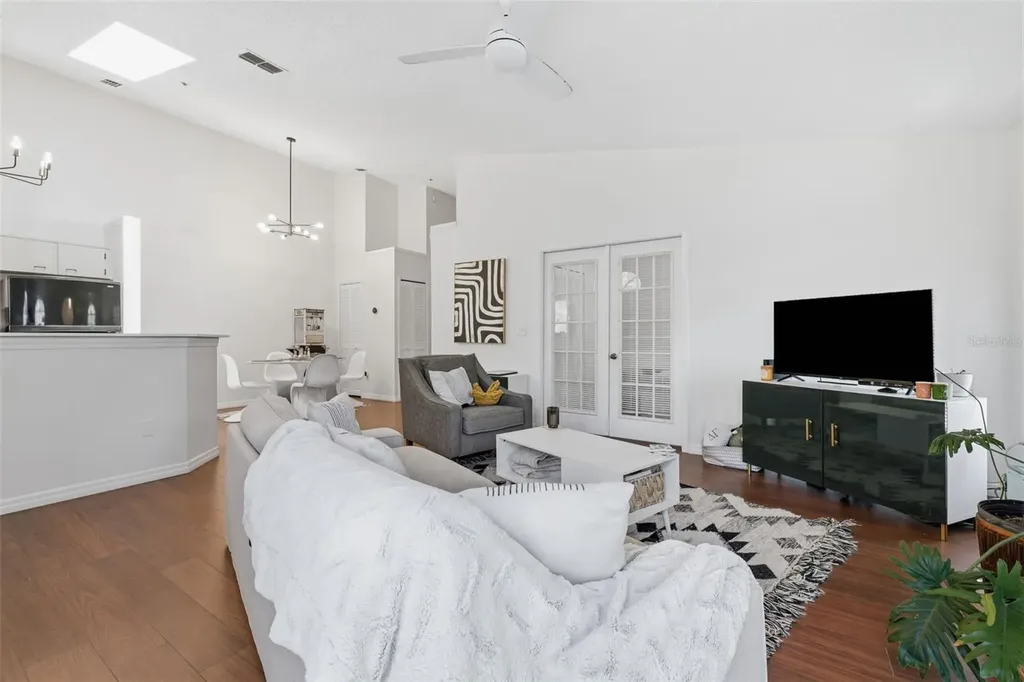 11844 Skylake Place Tampa FL 33617