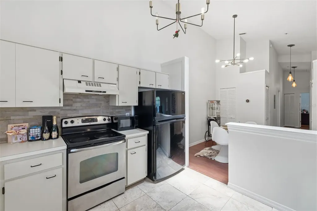 11844 Skylake Place Tampa FL 33617