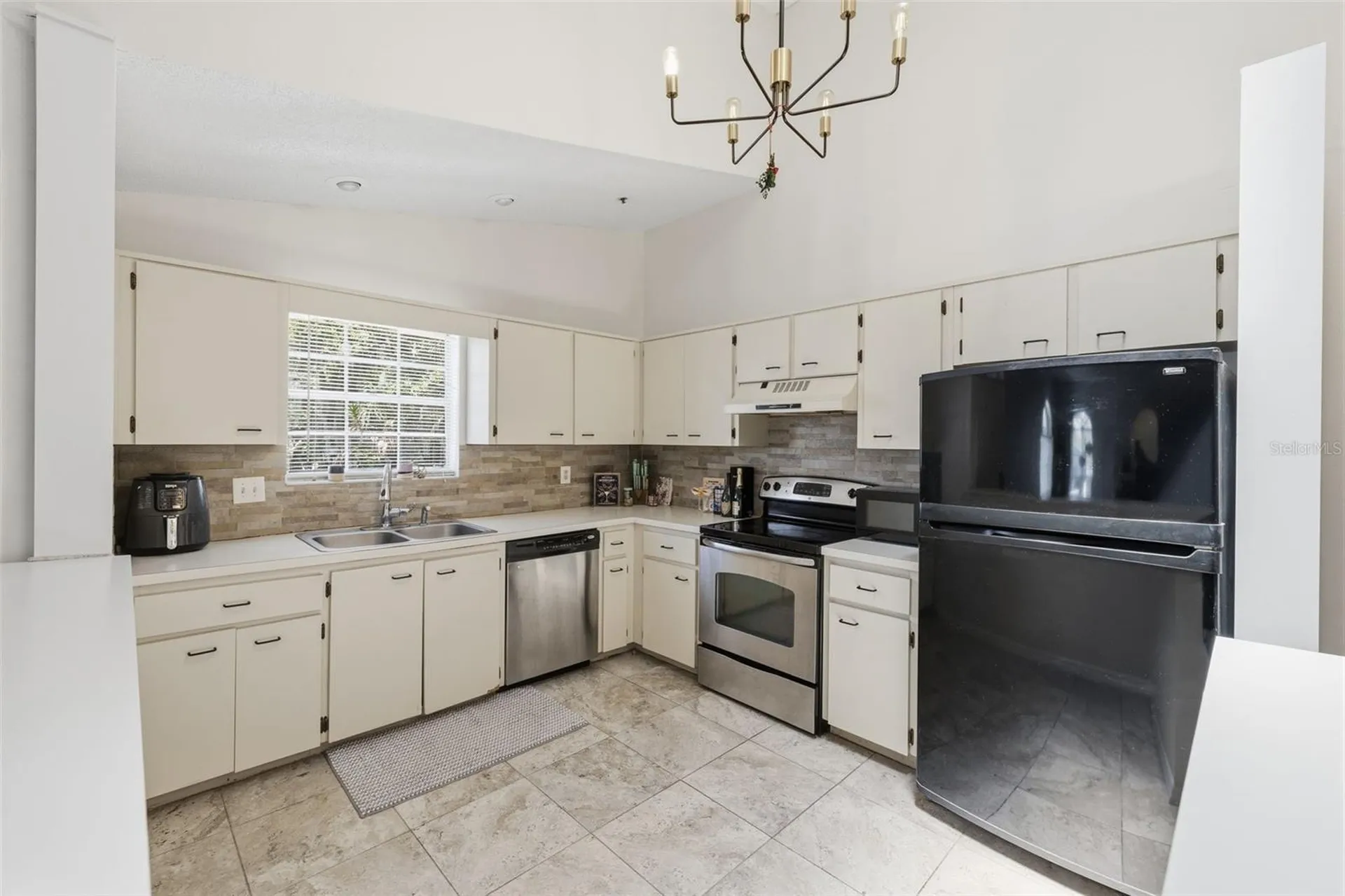 11844 Skylake Place Tampa FL 33617