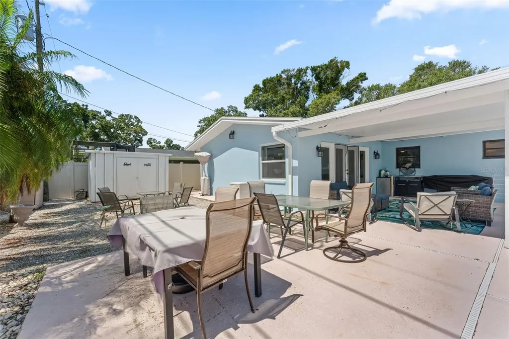 2833 56th Lane N St Petersburg FL 33710
