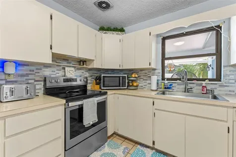 2833 56th Lane N St Petersburg FL 33710