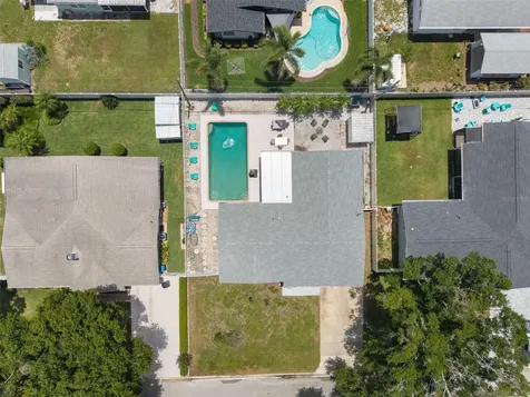 2833 56th Lane N St Petersburg FL 33710