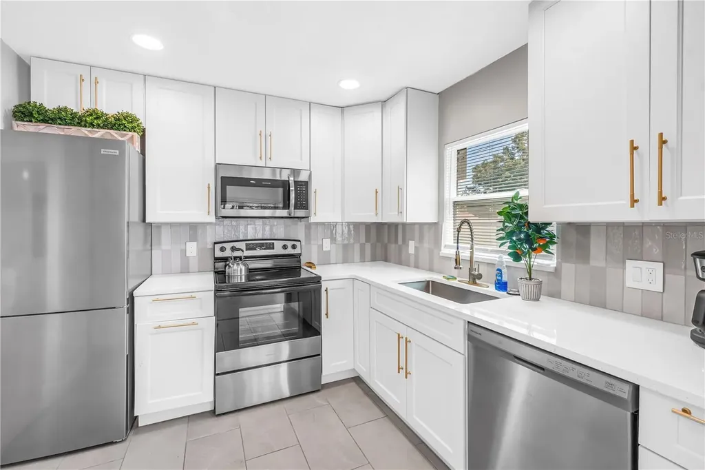 450 47th Street S St Petersburg FL 33711