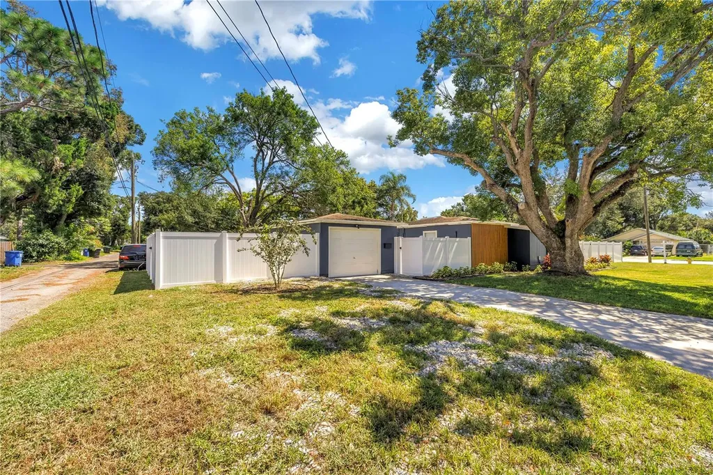450 47th Street S St Petersburg FL 33711
