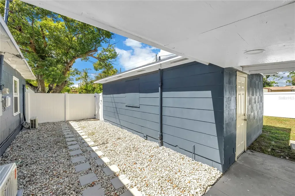 450 47th Street S St Petersburg FL 33711