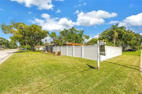 450 47th Street S St Petersburg FL 33711