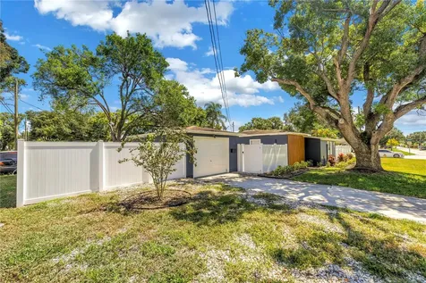 450 47th Street S St Petersburg FL 33711