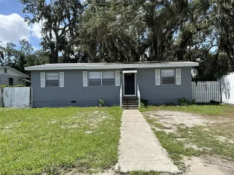 909 W Circle Street Avon Park FL 33825