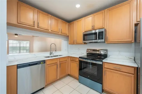 1150 Vineland Place Lake Mary FL 32746