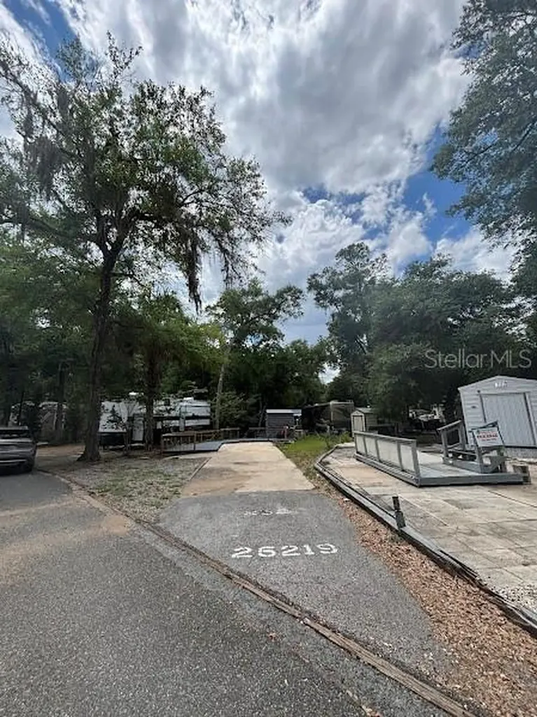25219 141st Lane NE Fort Mc Coy FL 32134