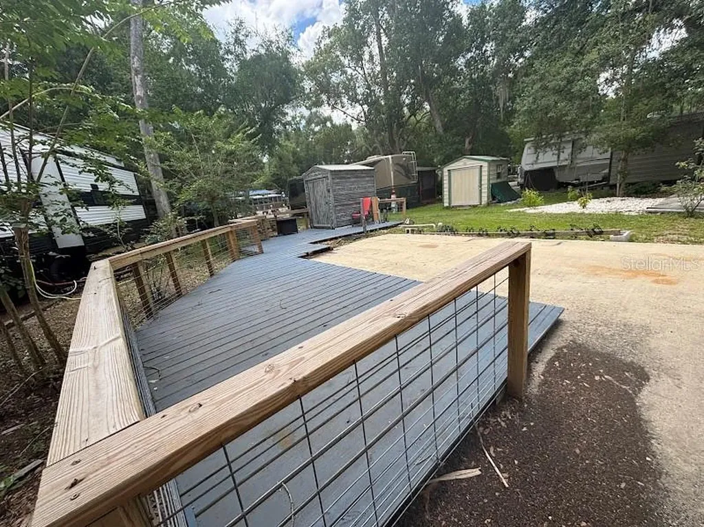 25219 141st Lane NE Fort Mc Coy FL 32134
