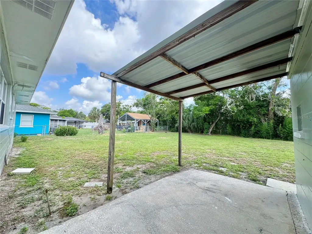 921 Avenue E NE Winter Haven FL 33881