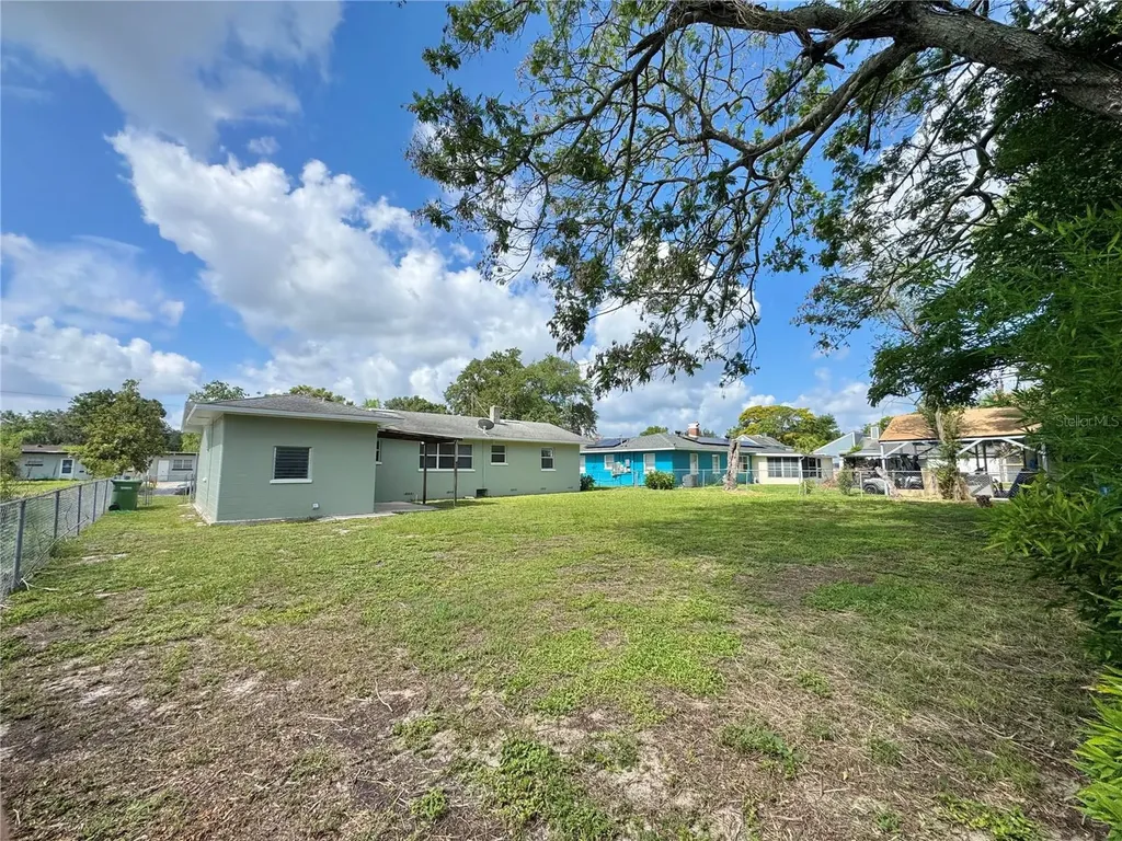 921 Avenue E NE Winter Haven FL 33881