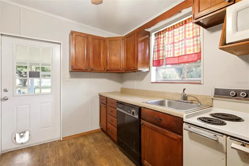 2616 Hacienda Drive Lorida FL 33857