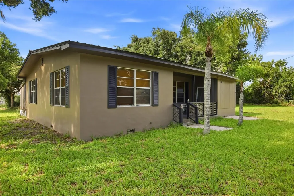2616 Hacienda Drive Lorida FL 33857