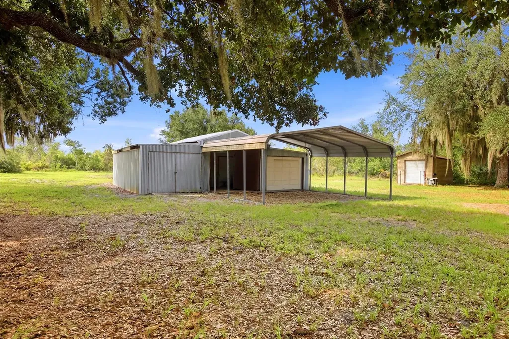 2616 Hacienda Drive Lorida FL 33857
