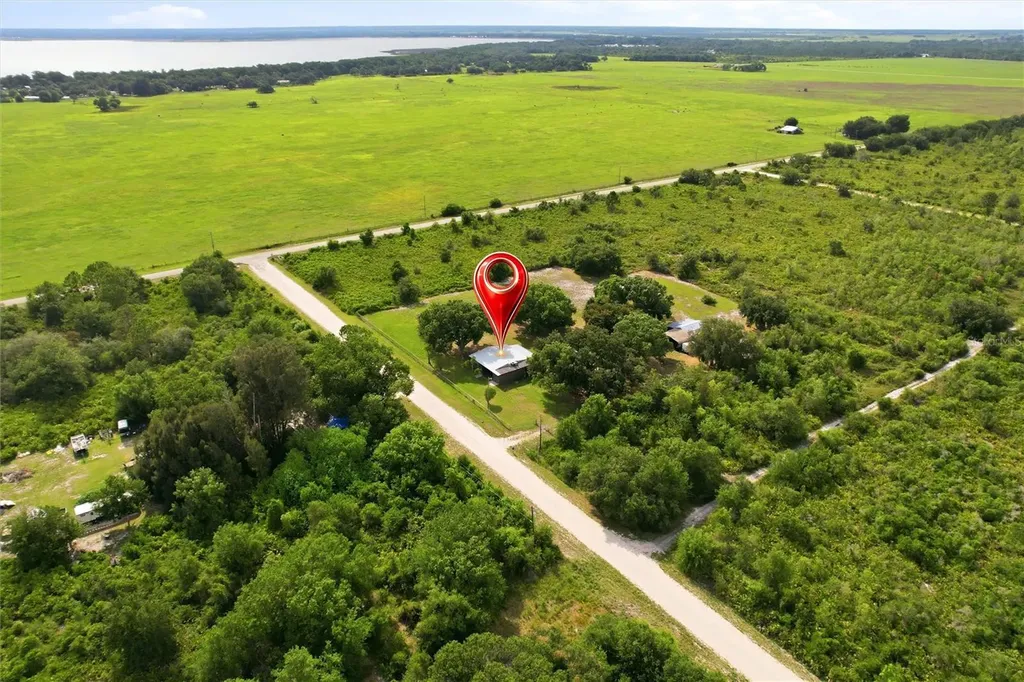 2616 Hacienda Drive Lorida FL 33857