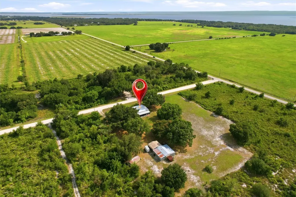 2616 Hacienda Drive Lorida FL 33857