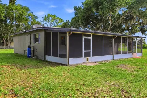 2616 Hacienda Drive Lorida FL 33857