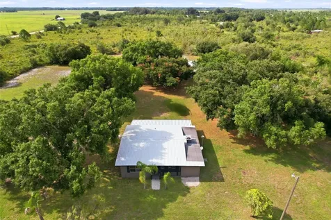 2616 Hacienda Drive Lorida FL 33857