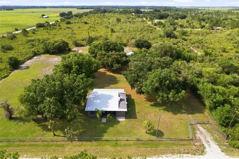 2616 Hacienda Drive Lorida FL 33857