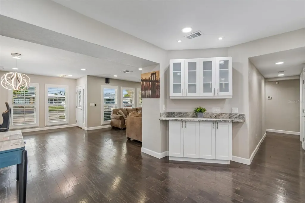 3316 W Kathleen Street Tampa FL 33607