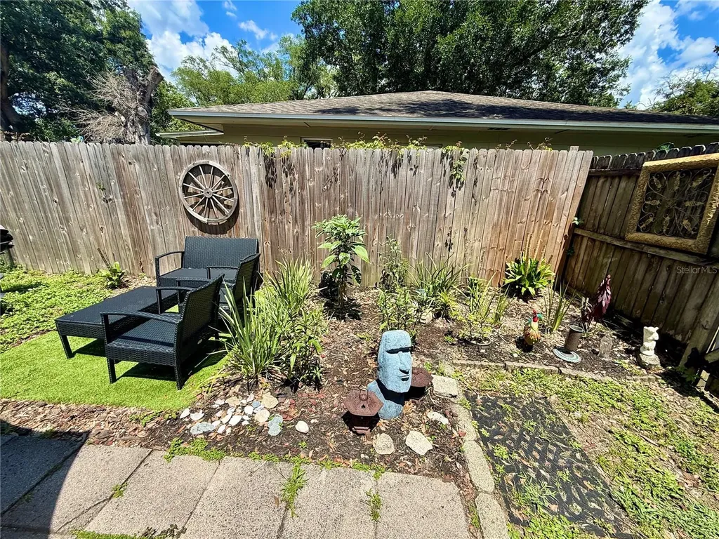 5937 Uona Avenue Orlando FL 32835