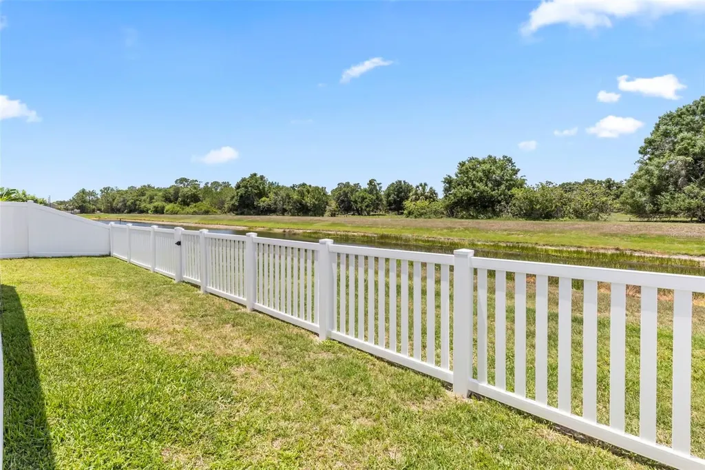 10633 Standing Stone Drive Wimauma FL 33598