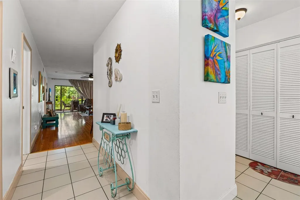 5326 Lake Arrowhead Trail Sarasota FL 34231