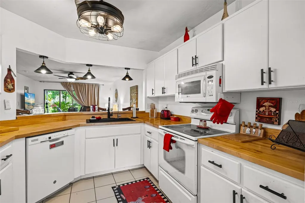 5326 Lake Arrowhead Trail Sarasota FL 34231