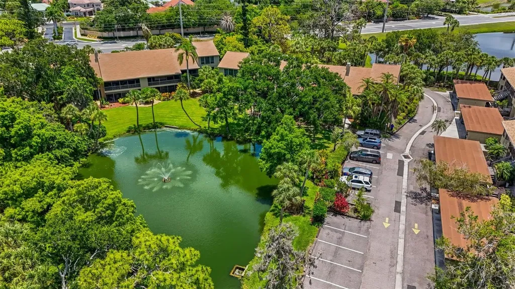 5326 Lake Arrowhead Trail Sarasota FL 34231