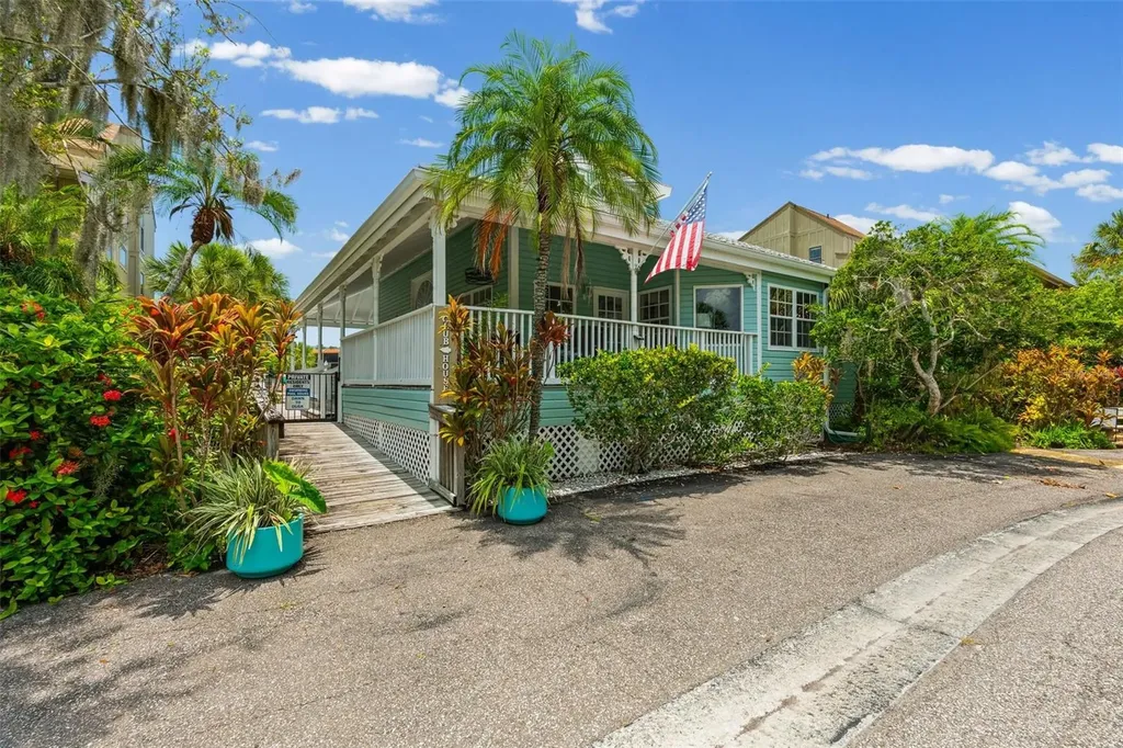 5326 Lake Arrowhead Trail Sarasota FL 34231