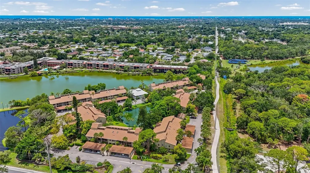 5326 Lake Arrowhead Trail Sarasota FL 34231