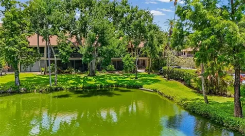5326 Lake Arrowhead Trail Sarasota FL 34231