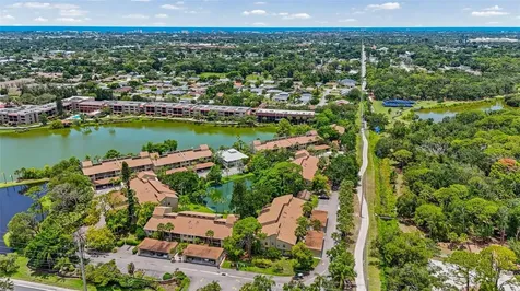 5326 Lake Arrowhead Trail Sarasota FL 34231