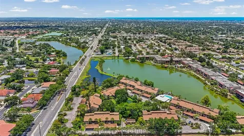 5326 Lake Arrowhead Trail Sarasota FL 34231