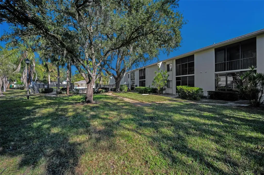 110 Cypress Court Oldsmar FL 34677