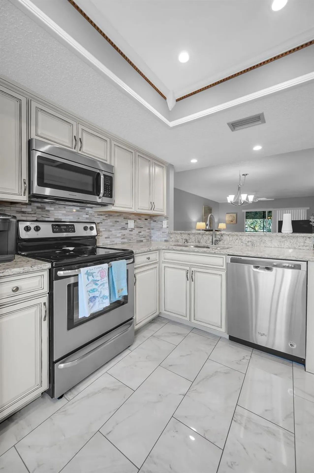 110 Cypress Court Oldsmar FL 34677