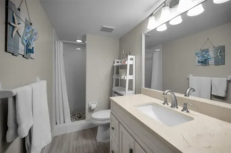 110 Cypress Court Oldsmar FL 34677