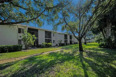 110 Cypress Court Oldsmar FL 34677