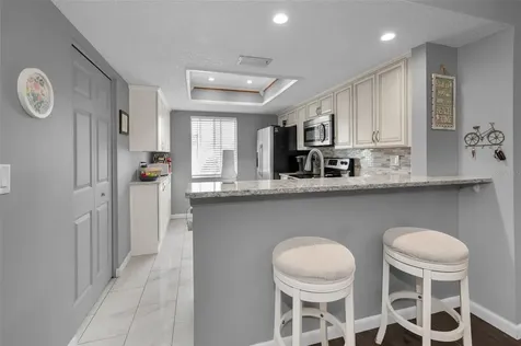 110 Cypress Court Oldsmar FL 34677