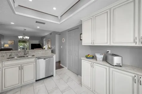 110 Cypress Court Oldsmar FL 34677